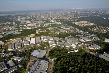 Vista aérea de uma cidade

Descrição gerada automaticamente